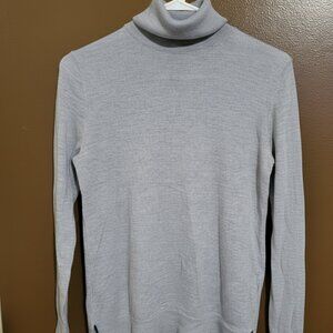 GAP 100% Merino Wool Turtleneck Sweater Pale Grey Heather Lightweight Size M
